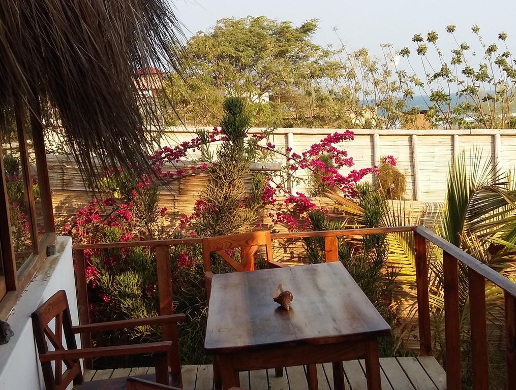 Готель Lapa Lapa Lobitos Bungalows Екстер'єр фото